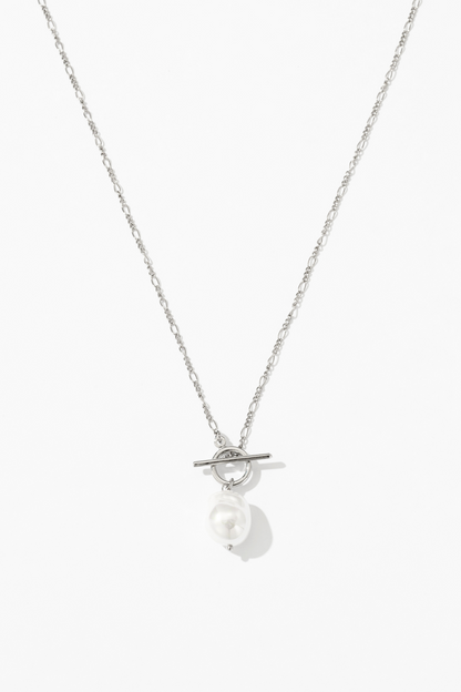 Collar Elegante con Perla Dorada