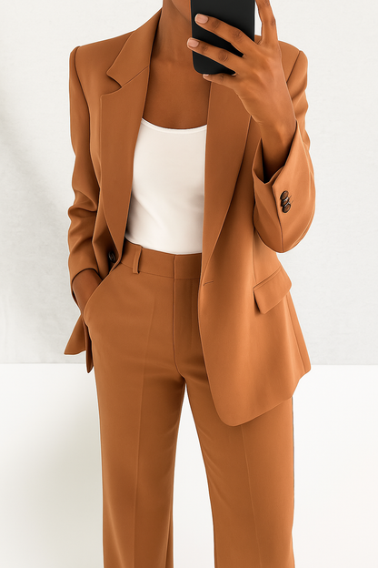 Brenda | Traje de Dos Piezas Clásico