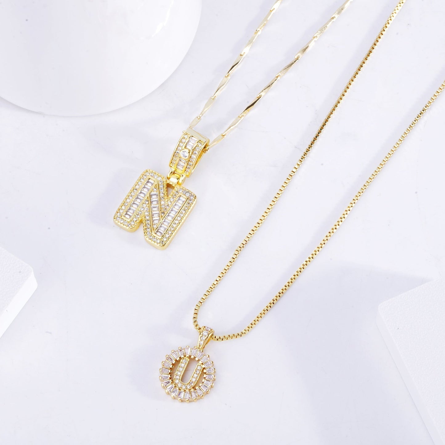 Set de Collares con Inicial en Moissanite