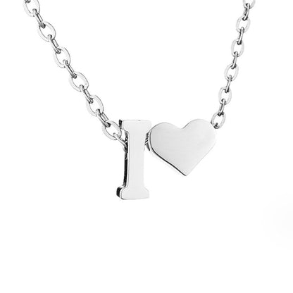 Collar Inicial Atemporal con Corazón