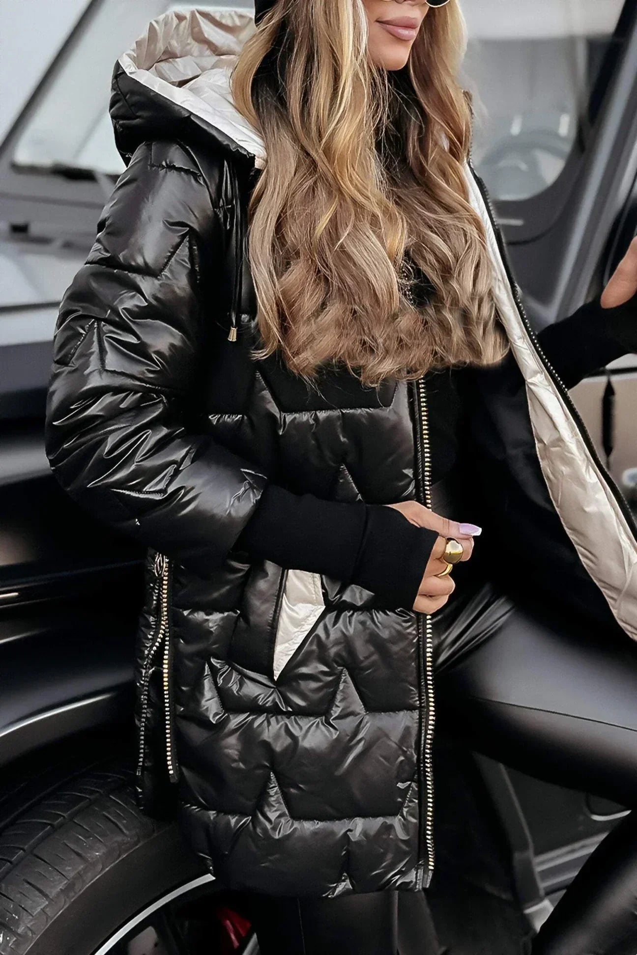Celestia | Elegante abrigo de invierno con capucha y acolchado